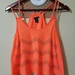 Orange/gold top